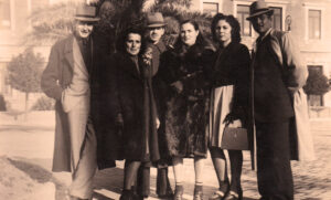 Lucera - Caso Luigi, Leone Rita, Coniugi Mastrolilli, De Troia Lilino, Genoveffa , Raffaella e Francesco (fratello) nel 1937