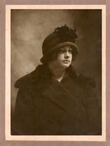 Lucera - Falcione Isabella (1878-1947) nel 1896