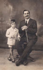 Lucera - Forte Antonio con il nonno nel 1933 - Foto fornita dalla figlia Forte Giuseppina
