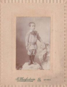Lucera - Foto bambino del fotografo artista R. Manfredonia (primi 900) - Foto di Antonio Iliceto