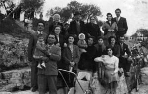 Lucera - Famiglia Mentana nel 1951 - Foto di Gianni Mentana