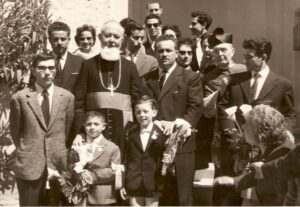 Lucera - Iliceto Domenico, Prima Comunione e Cresima nel 1961 con Antonio Iliceto, Enzo Borrelli, Antonio Pellegrino, Giuseppina Sassi, Filomena Tolve, Mons. Ciampi, Maria Sassi