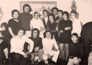 Lucera - Romice Francesco Antonio, con Maria Pacifico, Gaeta Emilio, , Enzo Pitta, Paolo Testa e Paola Testa. nel 1972- Foto di Michele Losordo
