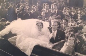 Lucera - Matrimonio Madeo - Si riconoscono: Susanna, Bondanese, Stampanone, Petrilli, Di Giovine, anni 60