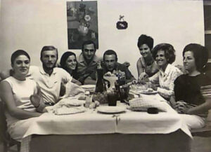 Lucera - d'Atri Elisa (seconda da dx), al centro Cesare Stampanone e la prima a sinistra Fiorella Bizzarri,, anni 70