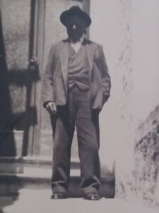 Lucera - Montanaro Giovanni, mio nonno in corso Garibaldi (anni 40) - Foto di Espedito Alfarano