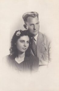 Lucera - Romice Adriano e De Troia Raffaella fidanzati nel 1945 - Foto fornita da Anna Romice