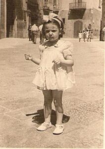 Lucera - Tolve Filomena in Piazza Duomo nel 1946