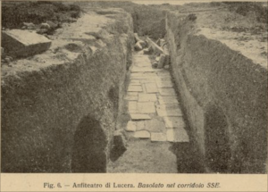 Lucera - 1934 - Anfiteatro romano - Dal libro ' Anfiteatro e Gladiatori in Lucera' di Renato Bartoccini