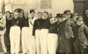 Lucera - Angolo piazza Nocelli e piazza Duomo 1937, con Dott. Cav. Toit Edoardo Palumbo