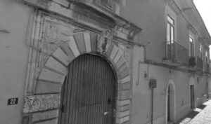 Lucera - Palazzo Valletta già De Troia anni 80