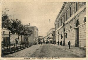 Lucera - Via IV Novembre (corso Garibaldi) 1910 - Foto di Gianni Mentana