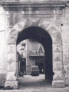 Lucera - Palazzo Bruno - Il portale d'ingresso
