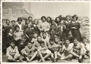 Lucera - Scuola media A. Manzoni 1956 - Prima Media - Foto di Vincenzo Di Siena
