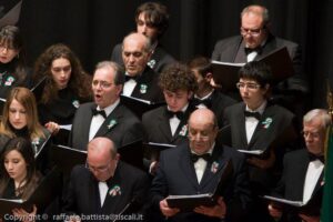 Lucera - Corale "S. Cecilia" don Eduardo Di Giovine - Concerto per il 150° anniversario dell'Unità d'Italia - Teatro Garibaldi 2011