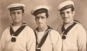 Lucera - Begalli Gaetano, 1° a dx, disperso nel mare Egeo nel 1944 -Foto del nipote Nicola Ieluzzi