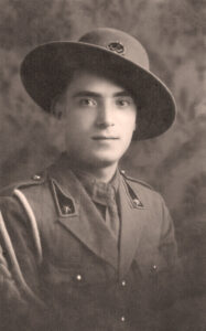 Lucera - Massariello Antonio, Sergente in servizio in Libia nel 1934 - Foto di Arnaldo Padovano