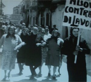 Lucera - Manifestazione di lavoratrici braccianti - Foto di Costantino Postiglione